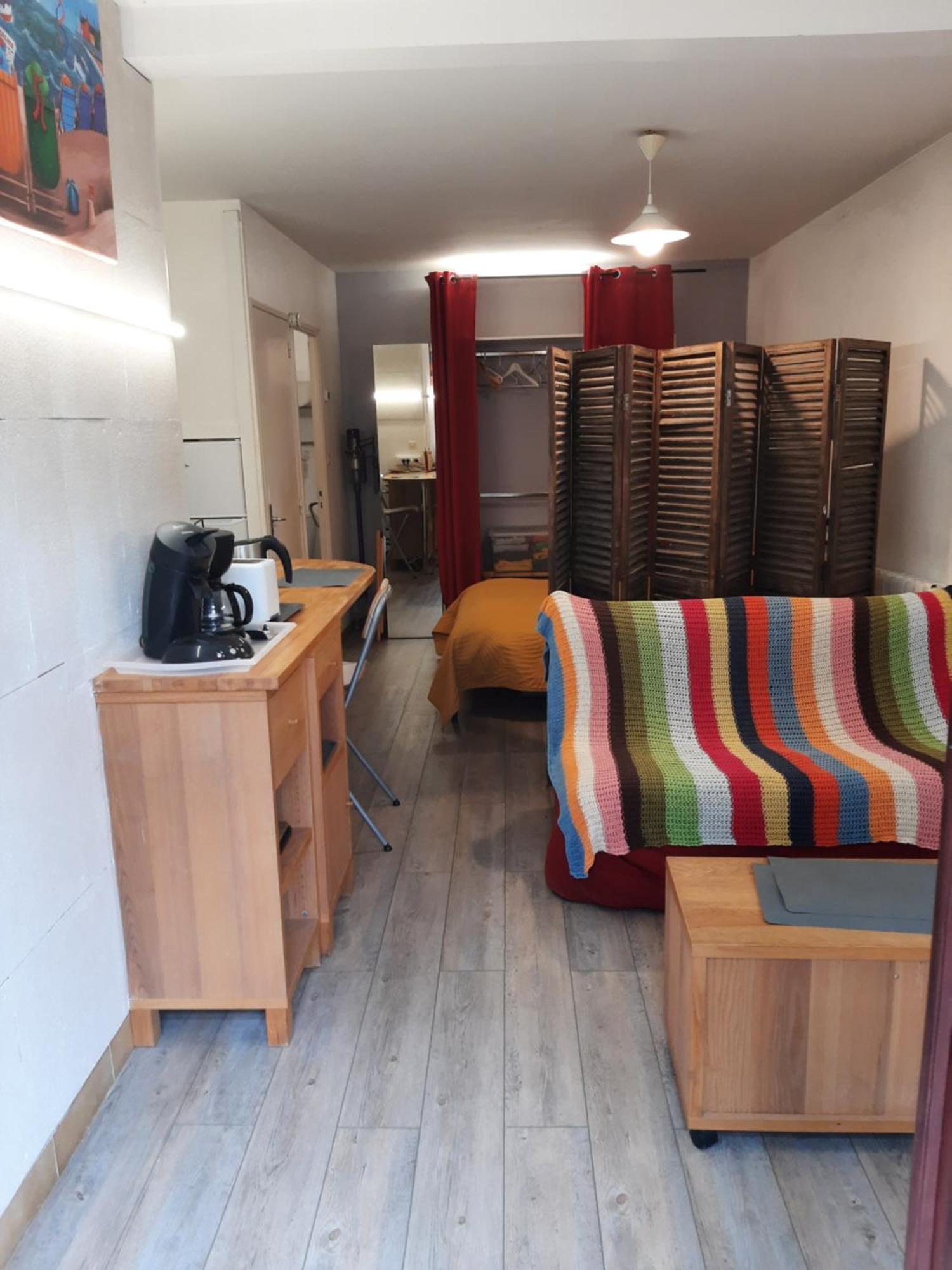 Duplex14H 1Er Etage Jardinet 1 Parking Ou Studio14B Rdc Terrasse Sans Parking La Rochelle  Exterior foto
