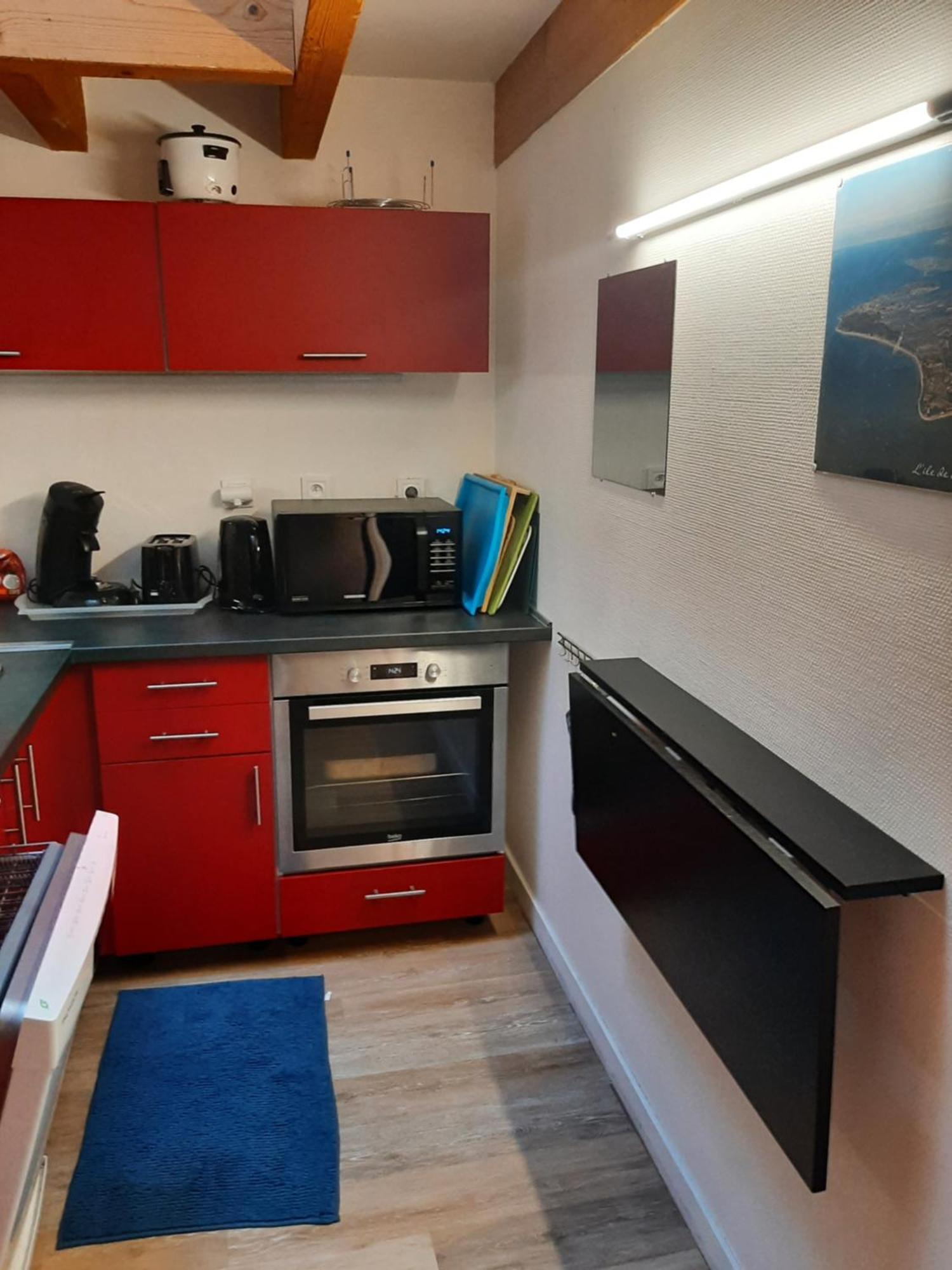 Duplex14H 1Er Etage Jardinet 1 Parking Ou Studio14B Rdc Terrasse Sans Parking La Rochelle  Exterior foto
