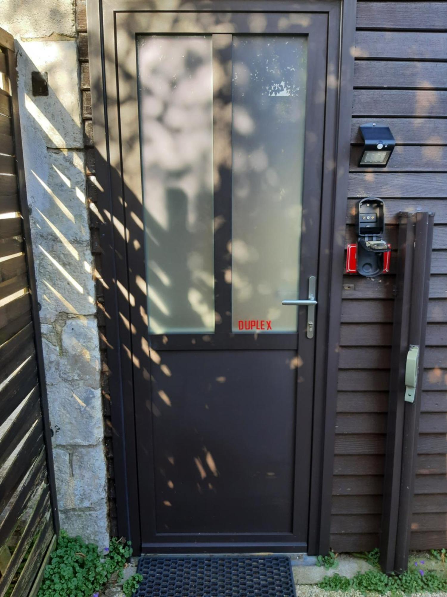 Duplex14H 1Er Etage Jardinet 1 Parking Ou Studio14B Rdc Terrasse Sans Parking La Rochelle  Exterior foto
