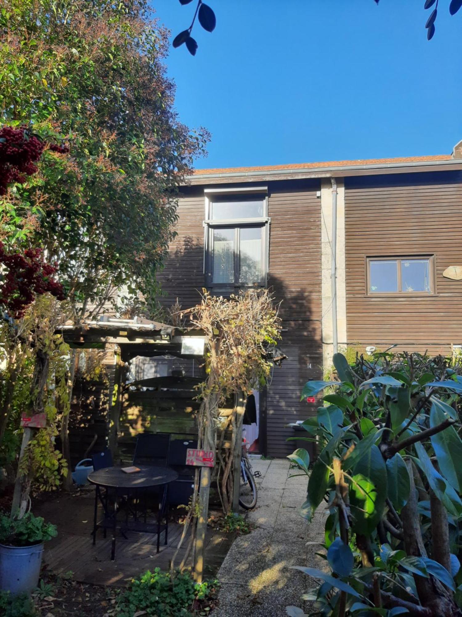Duplex14H 1Er Etage Jardinet 1 Parking Ou Studio14B Rdc Terrasse Sans Parking La Rochelle  Exterior foto