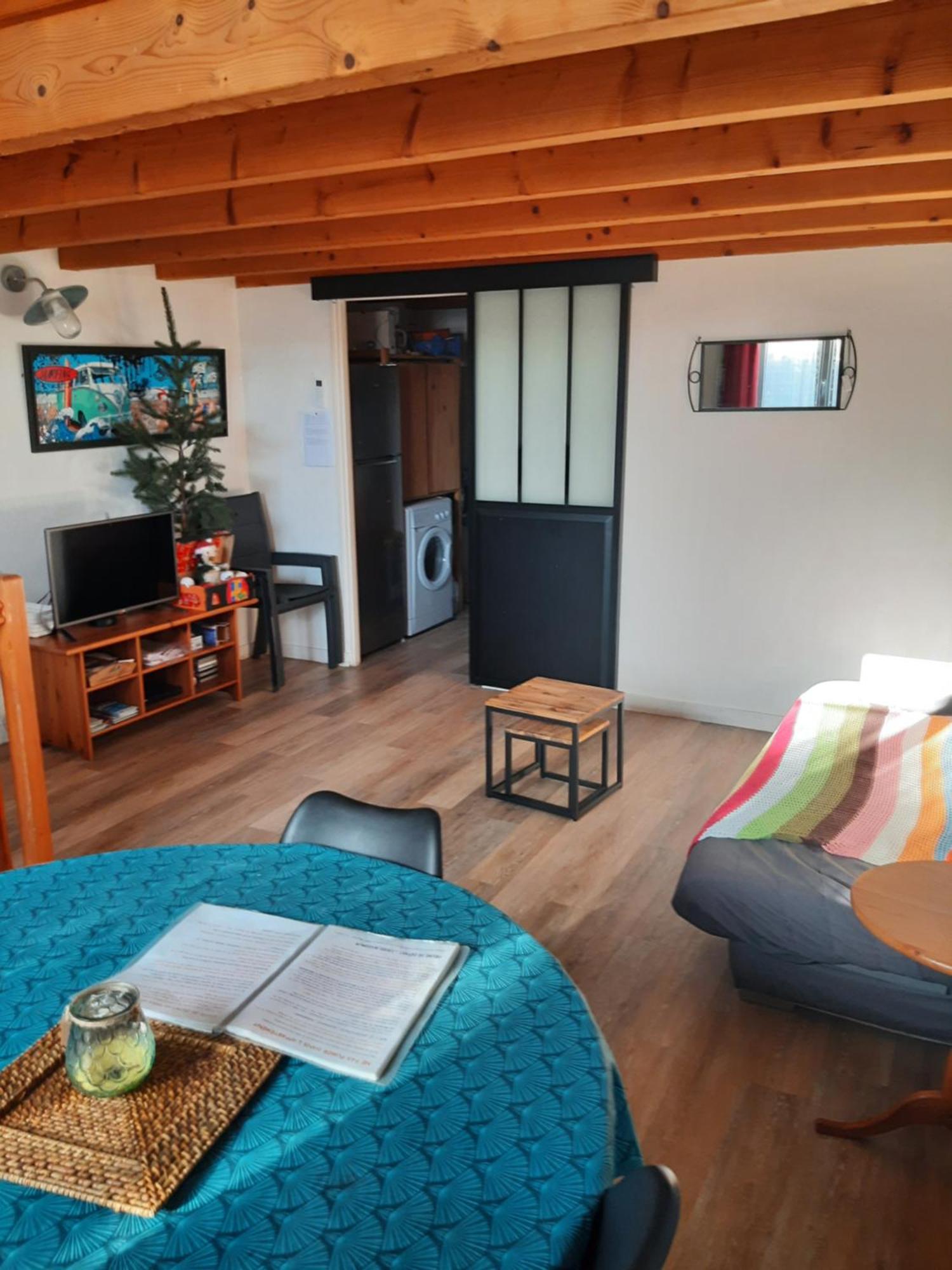Duplex14H 1Er Etage Jardinet 1 Parking Ou Studio14B Rdc Terrasse Sans Parking La Rochelle  Exterior foto