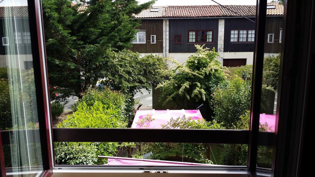 Duplex14H 1Er Etage Jardinet 1 Parking Ou Studio14B Rdc Terrasse Sans Parking La Rochelle  Exterior foto
